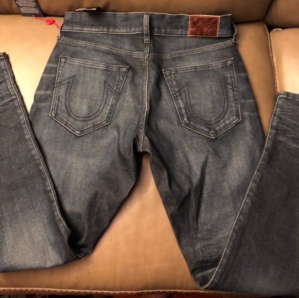 NWT Men True Religion Logan Tapered Jeans